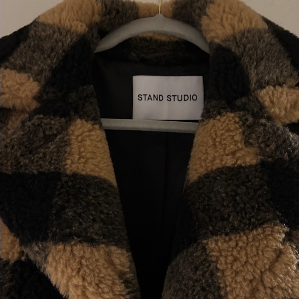 STAND STUDIO Faux Fur Teddy Maria Coat - Picture 3 of 16